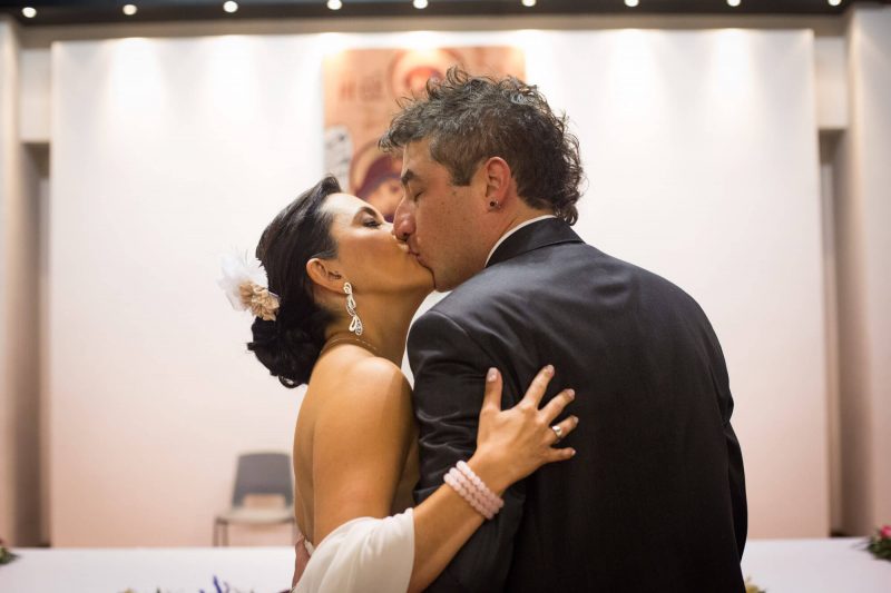 Puede besar a la novia